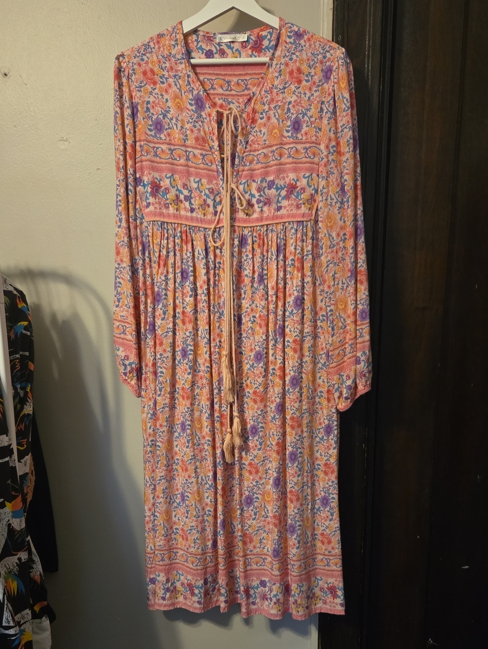Women's Long Sleeve Floral Print Retro V Neck Tassel Bohemian Midi Dresses